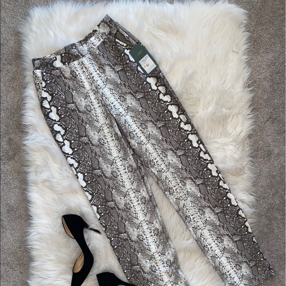 Snake Print XS Pants NWT - Picture 2 of 3